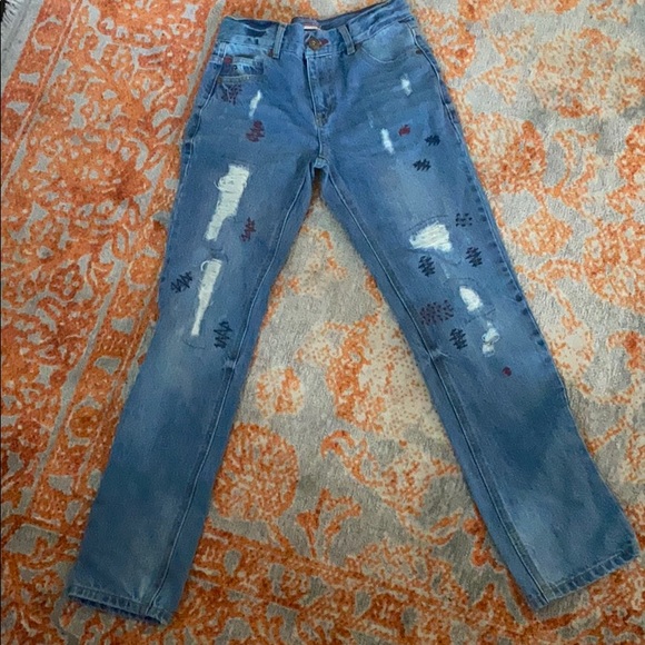 Boys size 12 Tommy Hilfiger  jeans and med shirt. - Picture 3 of 4